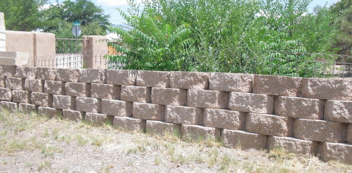 Layered Brick Fence - Large